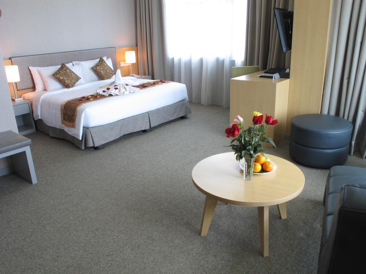 Hotel N°5 โกตาคินาบาลู ภายนอก รูปภาพ