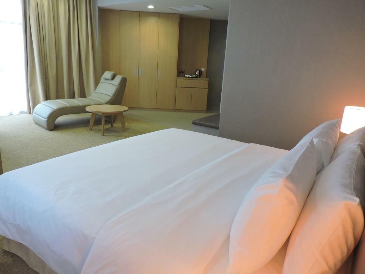 Hotel N°5 โกตาคินาบาลู ภายนอก รูปภาพ